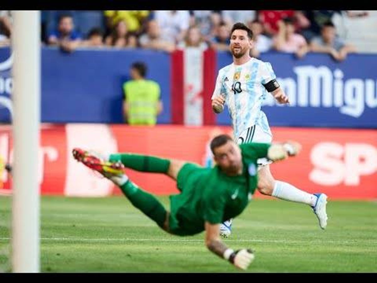 Tiro De Esquina: Partidos Amistosos Internacionales