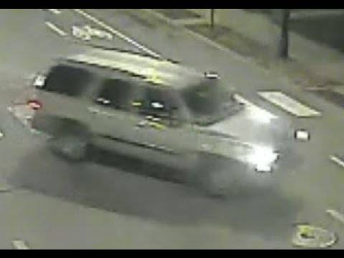 Police seek vehicle in connection with shooting that critically injured 5-year-old boy on Far South Side; reward offered