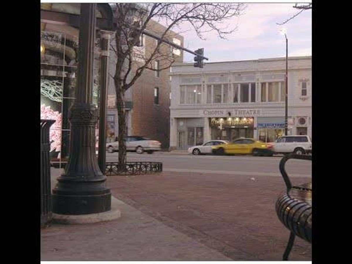 Historic Chicago theater seeks public support after canceling shows amid rising COVID-19 cases