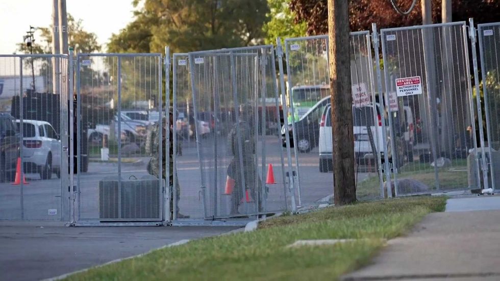 ICE arrests Illinois cop for allegedly being undocumented