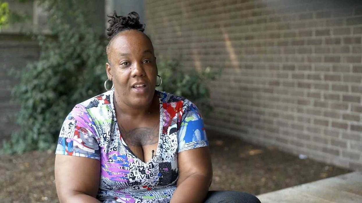 Walmart is offering a Thanksgiving meal basket that can feed 10 people for under $4 per person