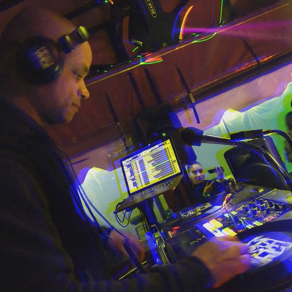 Full Throttle Radio with DJ Mister Vince
