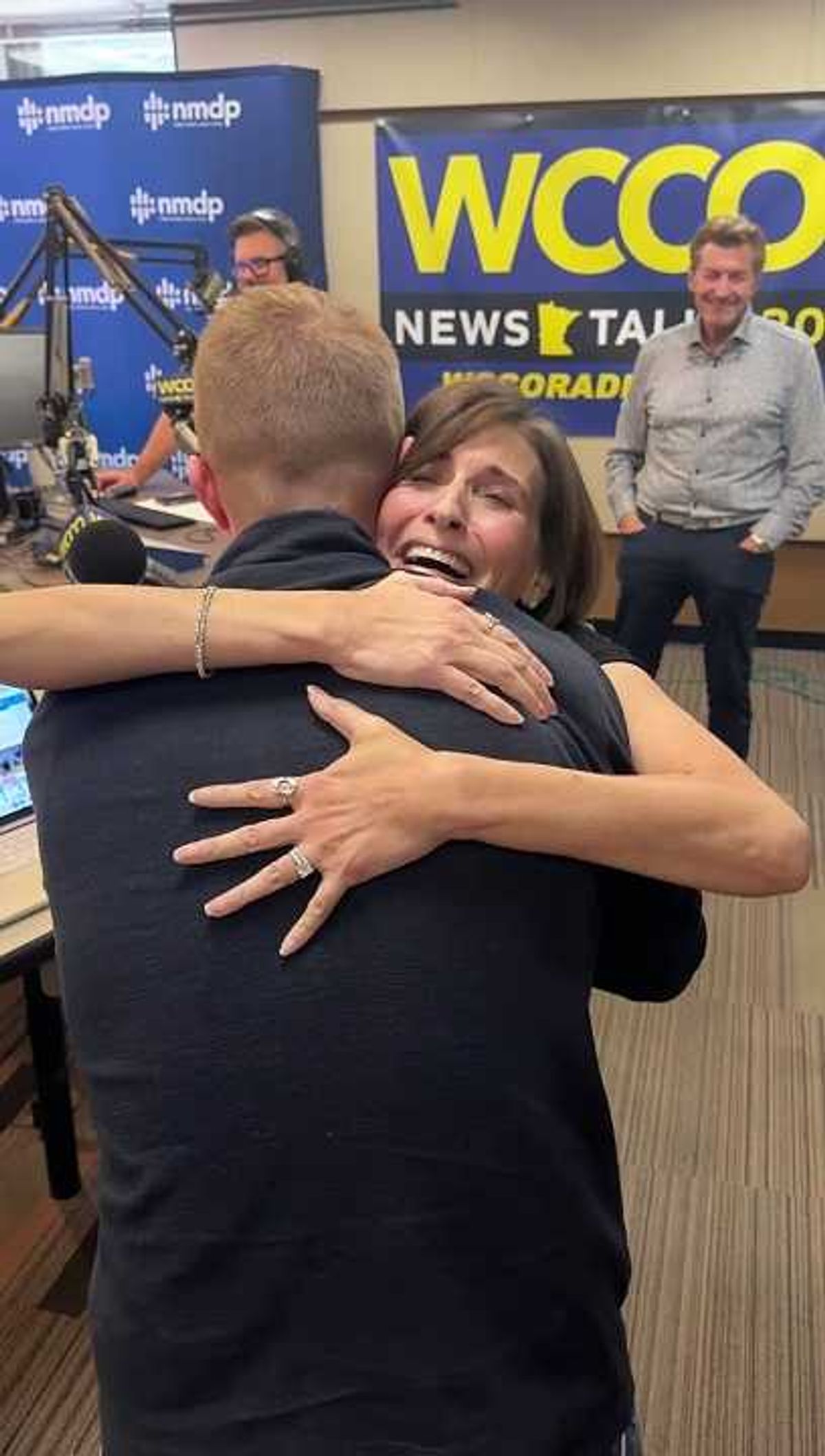 "He Saved My Life": WCCO's Jordana Green meets her bone marrow donor during our Cure Blood Cancer Auction