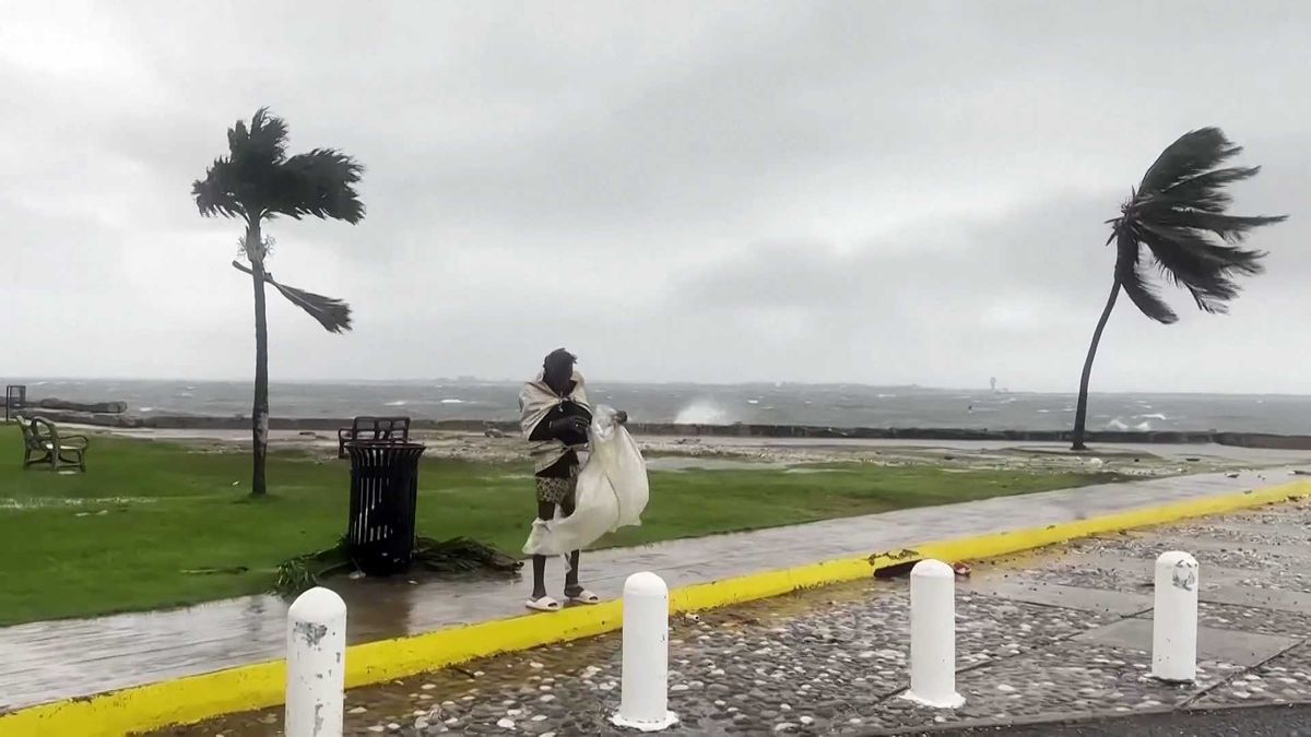 Thousands of hazardous sites in the US face the risk of coastal flooding due to rising sea levels by 2100