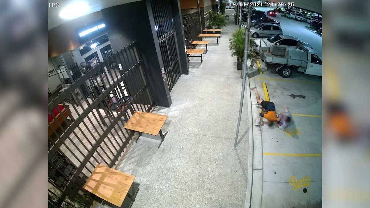 A Granny Chases Down and Tackles a Purse Snatcher