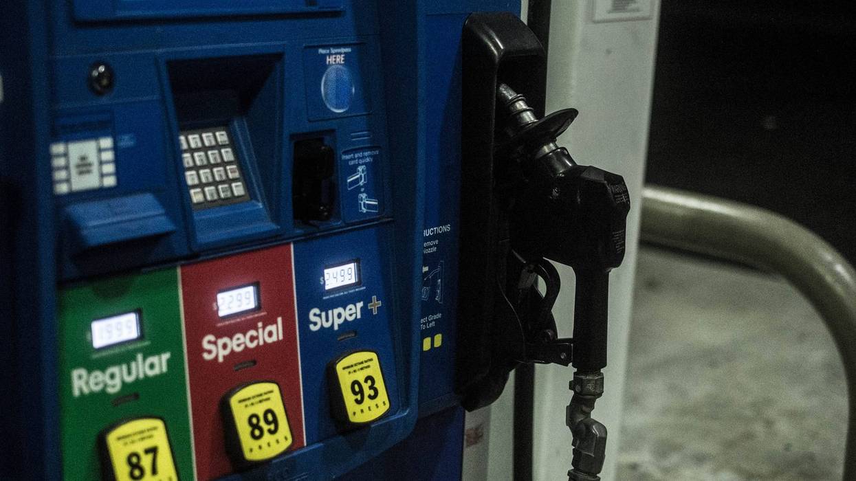 Analysts: Falling oil prices could bring slight drop in gas prices