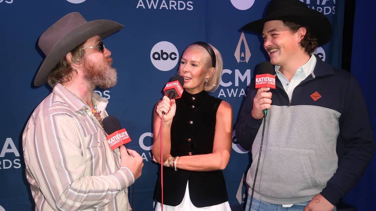 Things go off the rails quickly when Zach Top and ERNEST get together at the 59th Annual CMA Awards