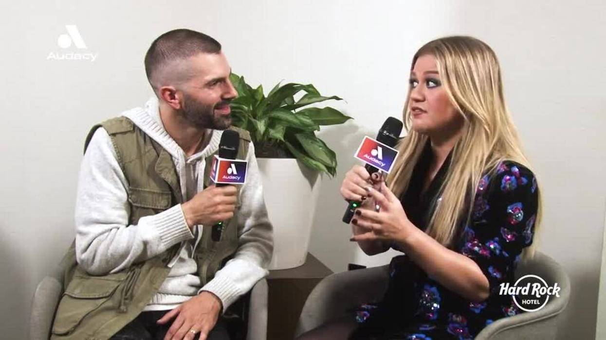 Kelly Clarkson on her kids adjusting to New York, Halloween costumes, and more at 'We Can Survive'