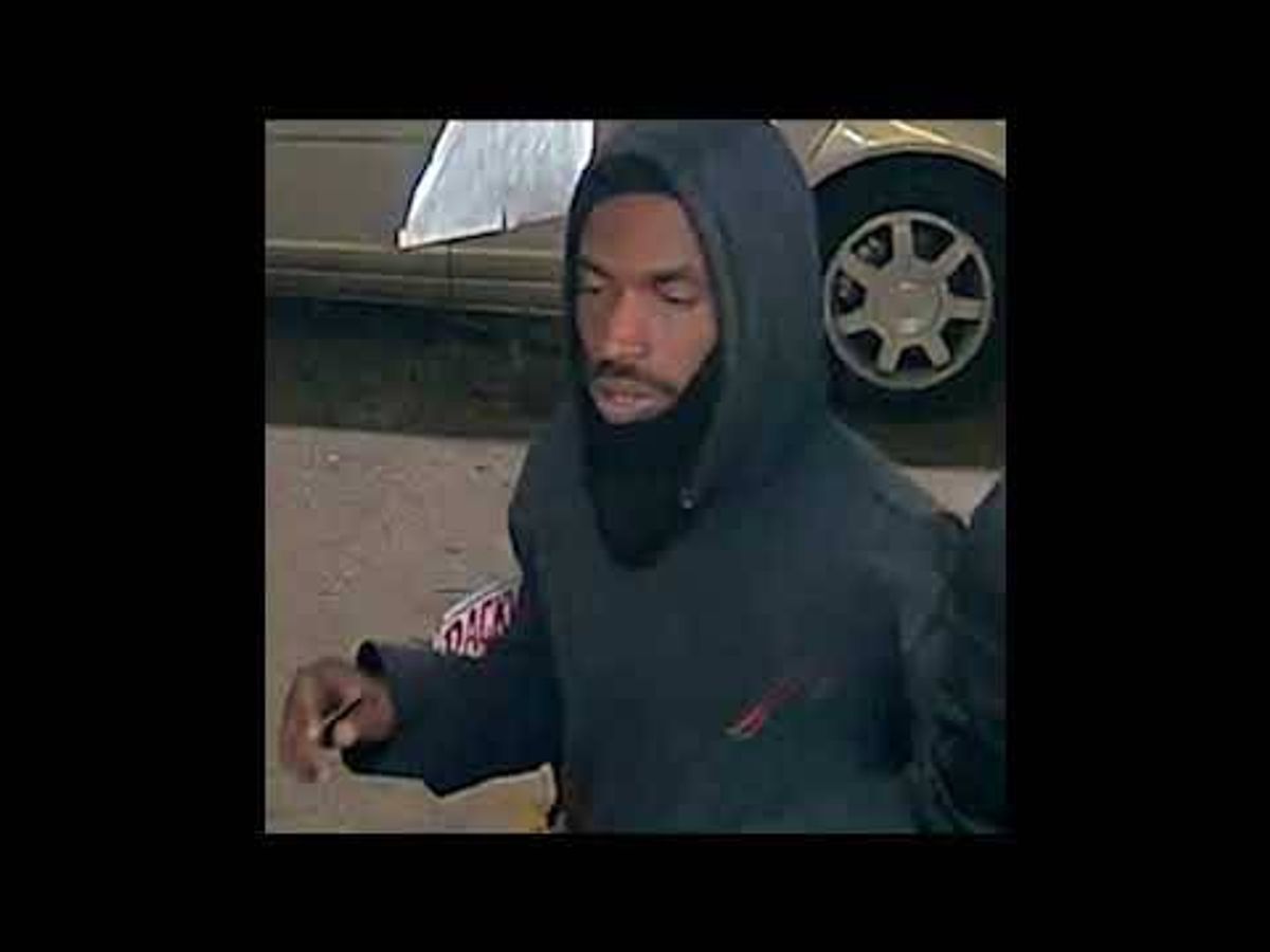 Thieves burn, kidnap people at gunpoint near Capitol Hill, force them to pull money from ATMs