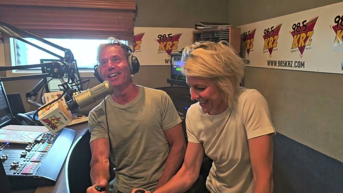 The Jeff Walker Show: Kristen's First Day Challenge