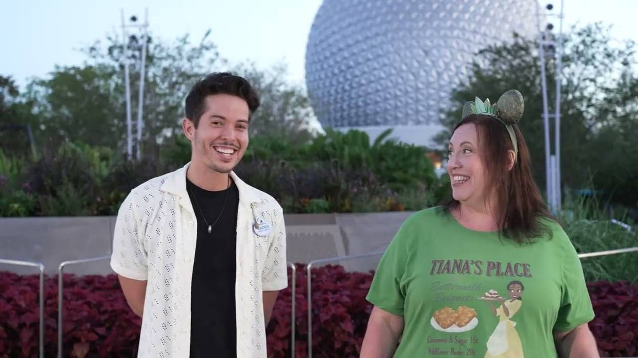 Disney World during the Holidays: Tips and Hacks from a Cast Member