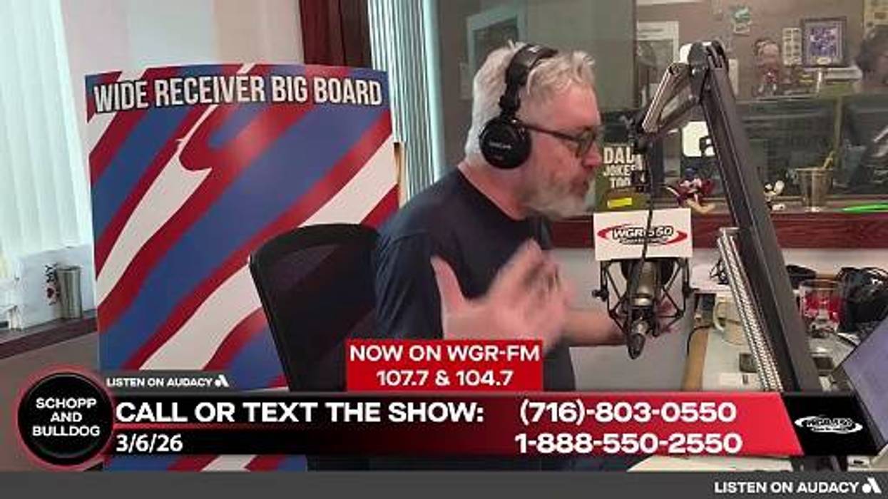 Sabres acquire forward Tanner Pearson from Jets for late-round pick