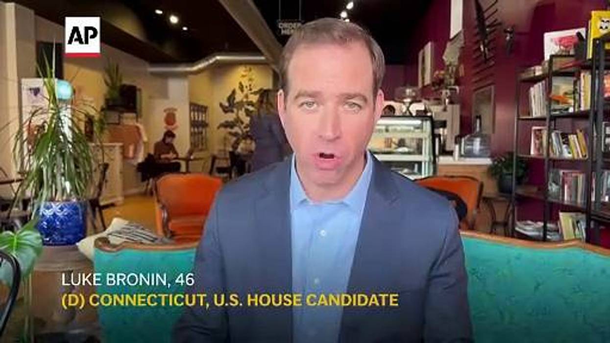 United Airlines to ban passengers who play audio or video without headphones