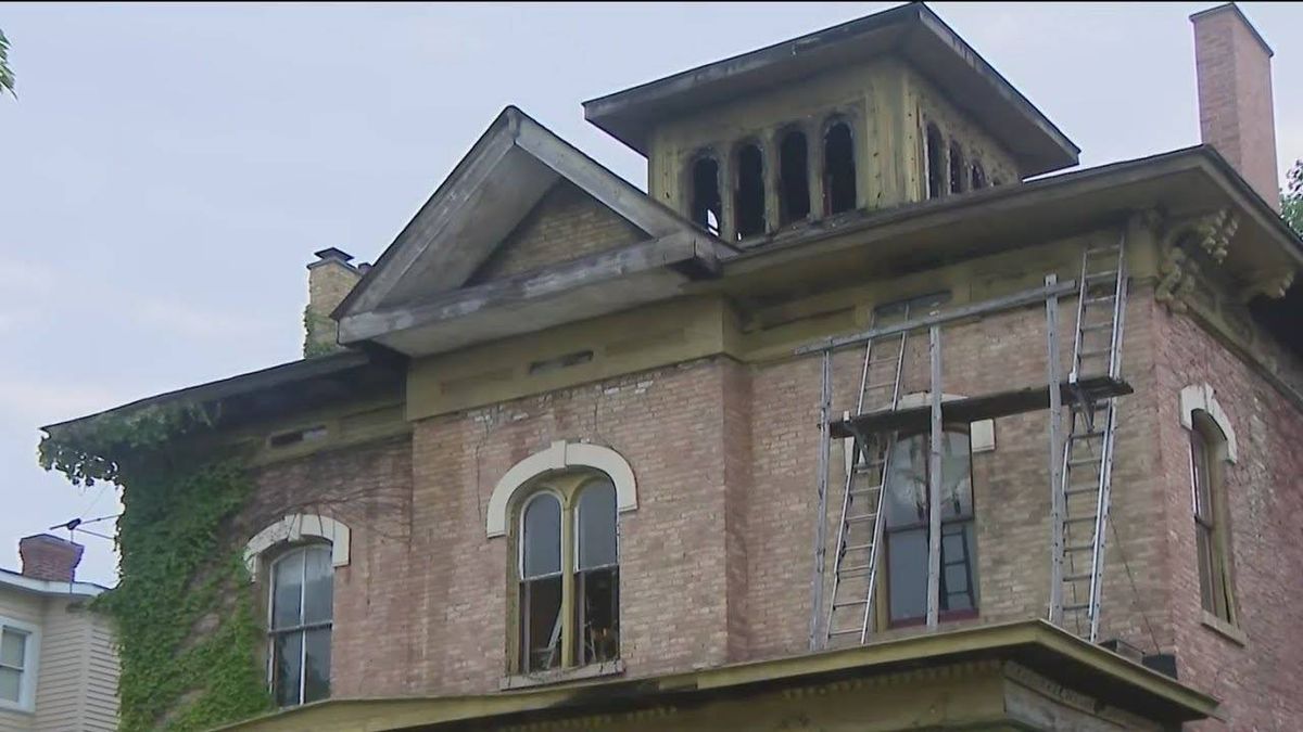 Historic West Side home, built in 1869, catches fire: CFD