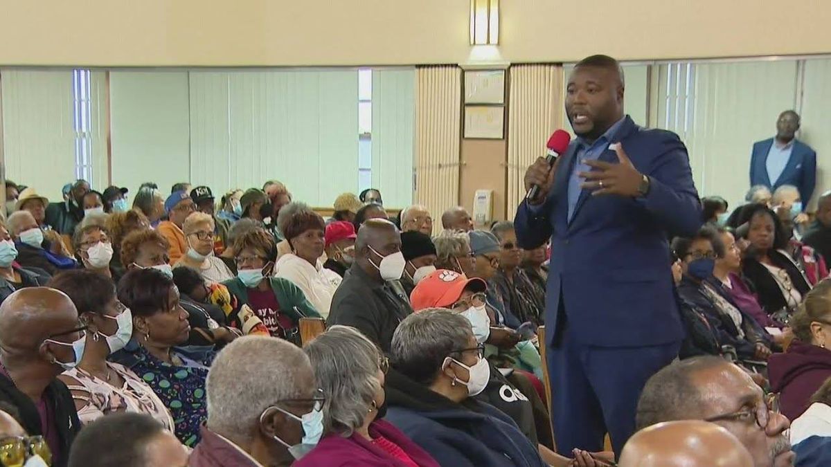 Opposition to migrant tent city made loud and clear on Far South Side