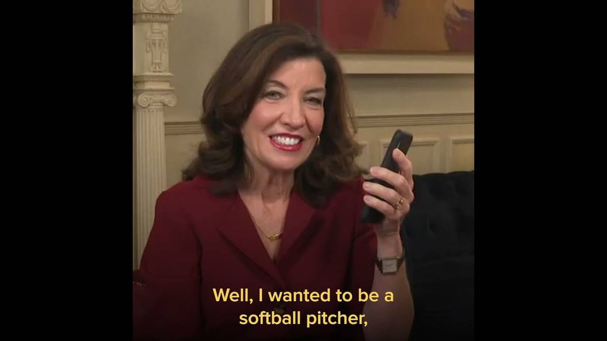VIDEO: Hochul makes surprise calls to first round of vax scholarship winners