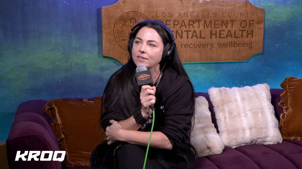 Evanescence at 'Almost Acoustic Christmas'