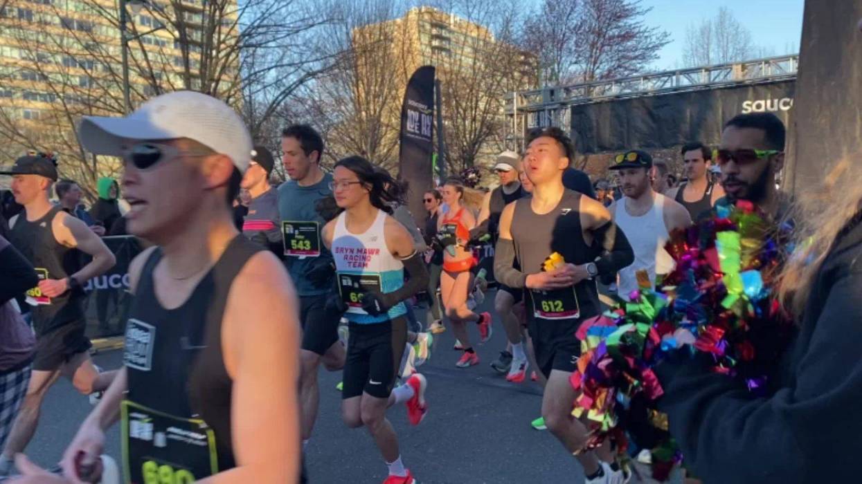 Thousands of runners pack the Parkway for Philly Love Run