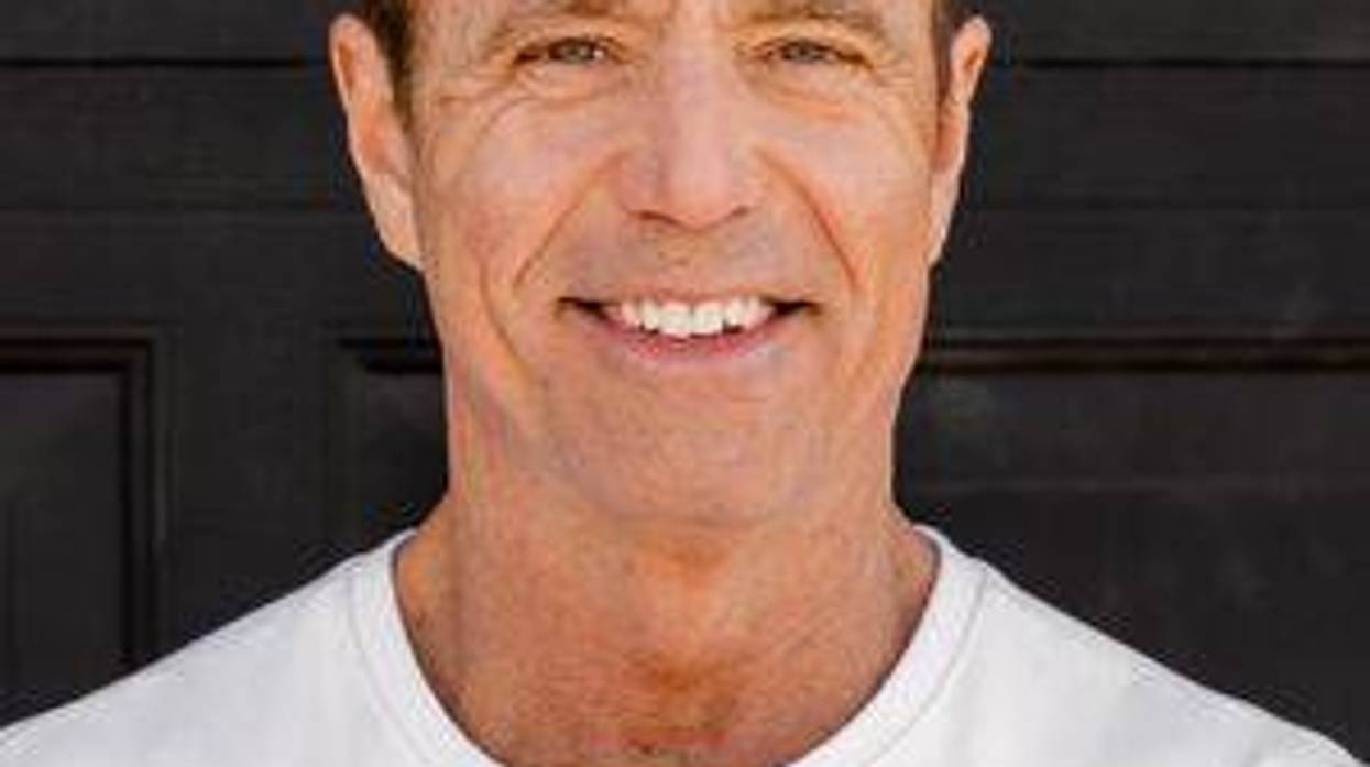 Jeff Tries Carrot Cake