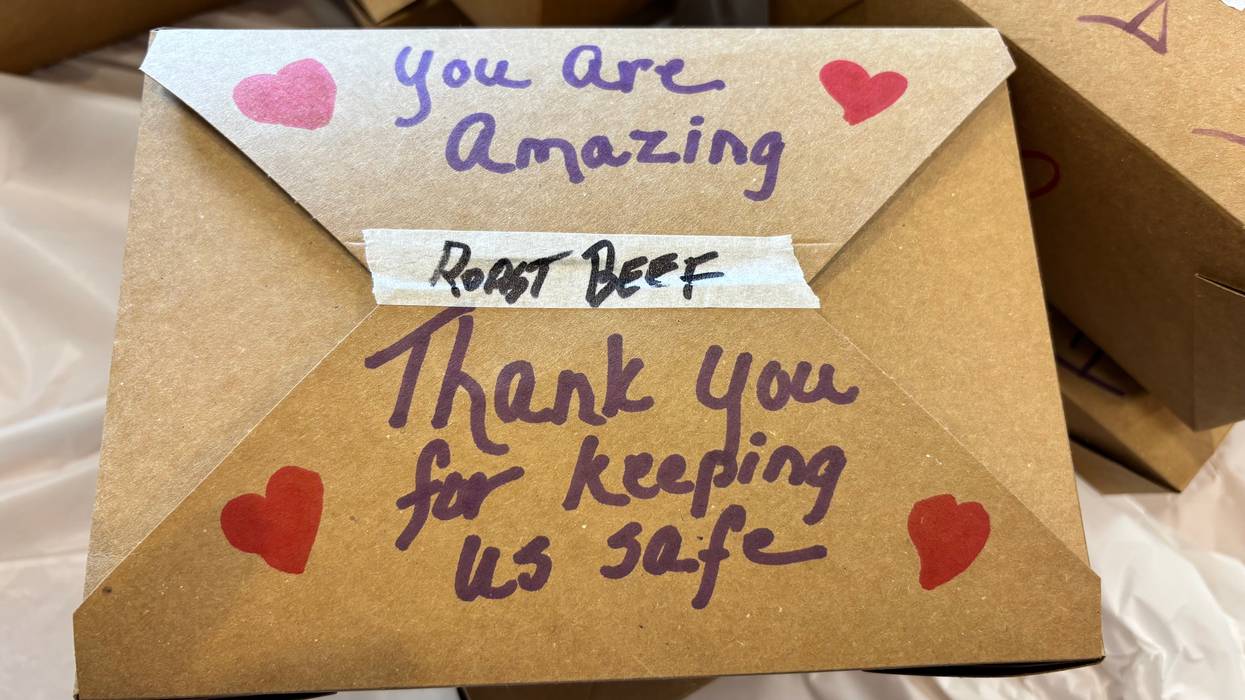 WRVA, Kitchen 33 Deliver Meals to Unpaid TSA Workers at RIC