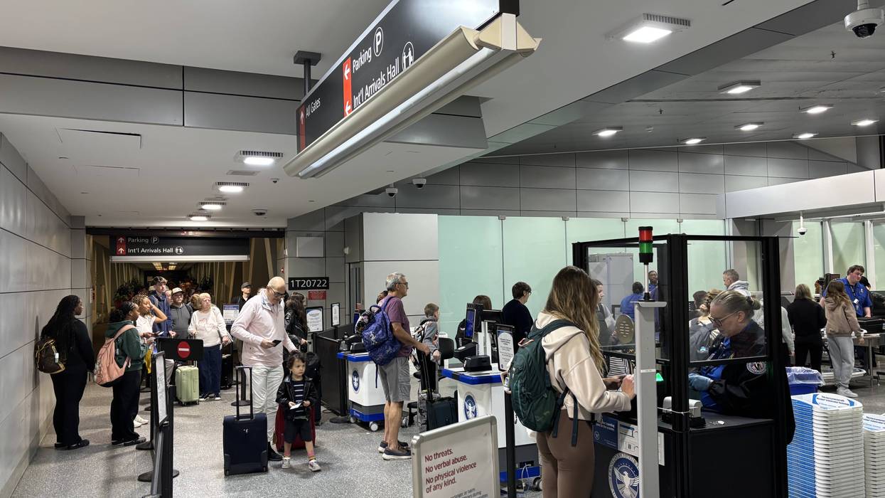 2 security checkpoints reopen at PHL as TSA agents start to receive paychecks