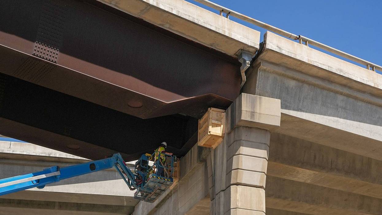 More repairs to close flyovers at US Highway 290, Interstate 35