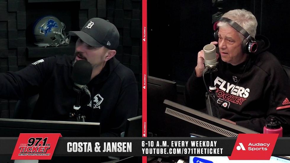 What Is The Least Amount Of Money You Would Take To Eat A Spider? | Cookie Jar | Costa and Jansen