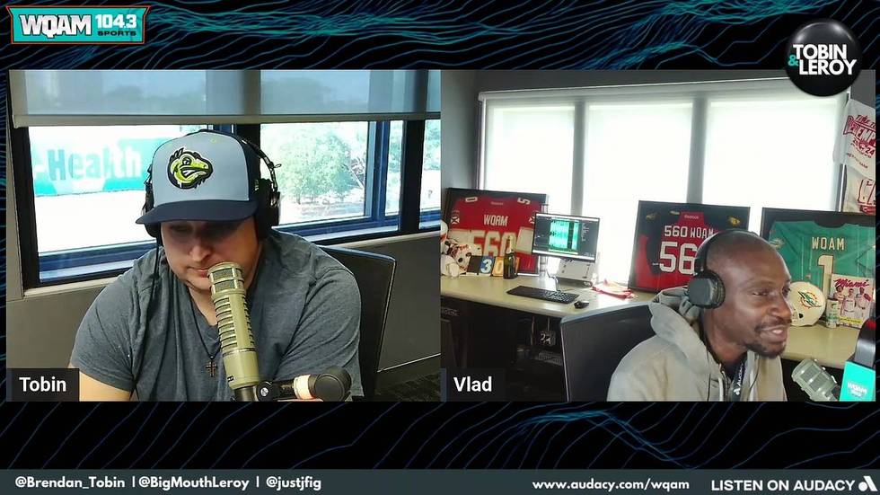 Carlos Ulberg knocked out Jiří Procházka at UFC 327