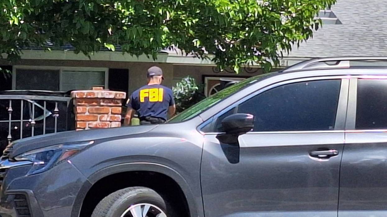 FBI serves search warrants at Lancaster City Hall in possible corruption investigation