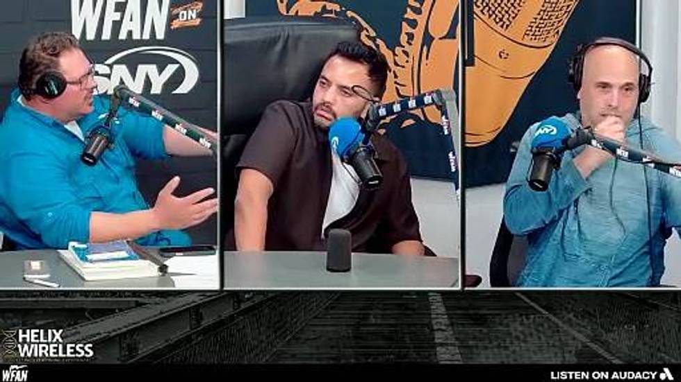 Akaash Singh live in studio with Craig & C-Mac