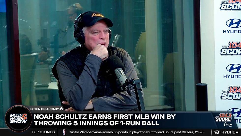 Noah Schultz earns his first MLB win