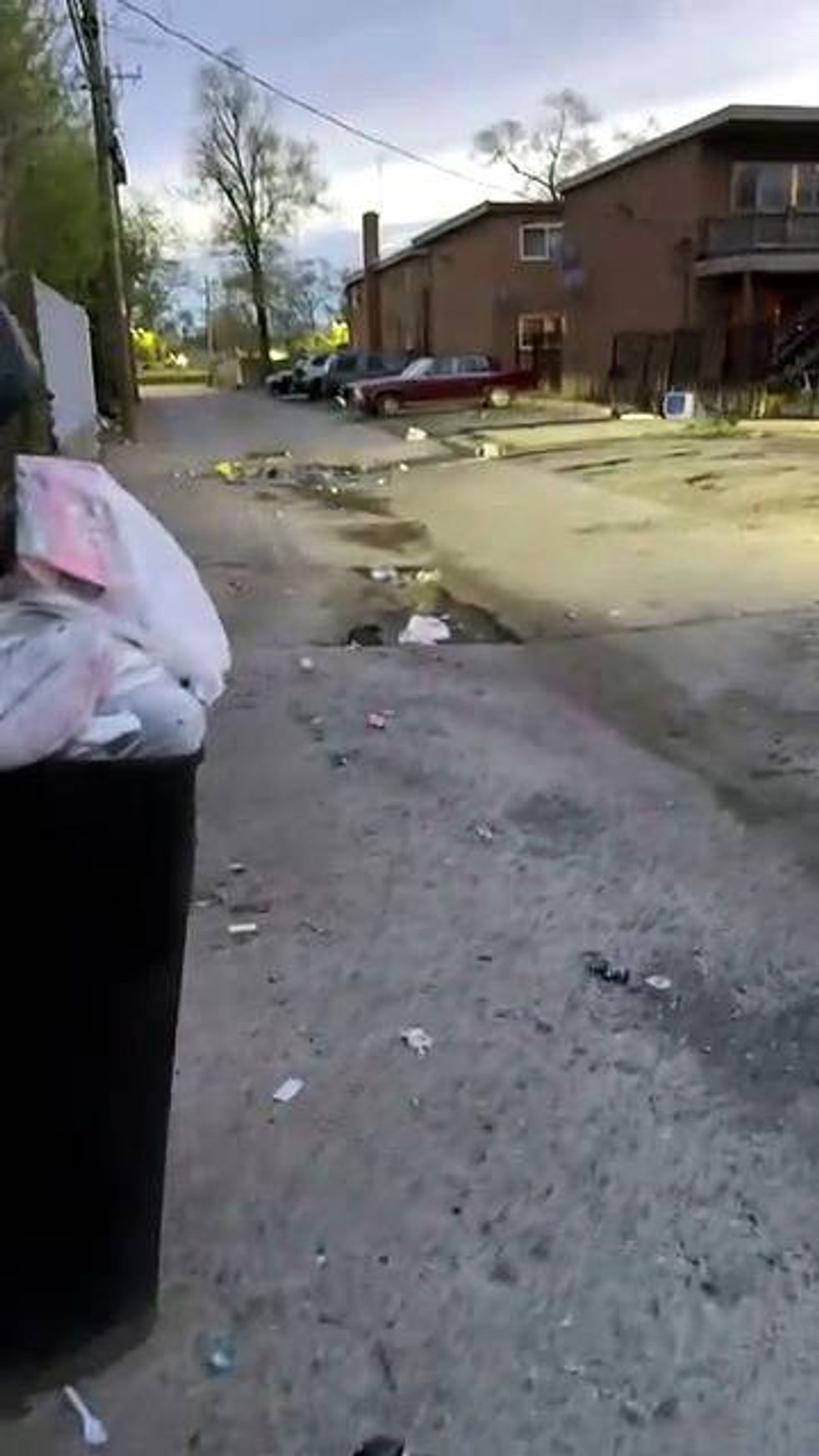 City of Detroit suit sues owner of troubled apartment complex