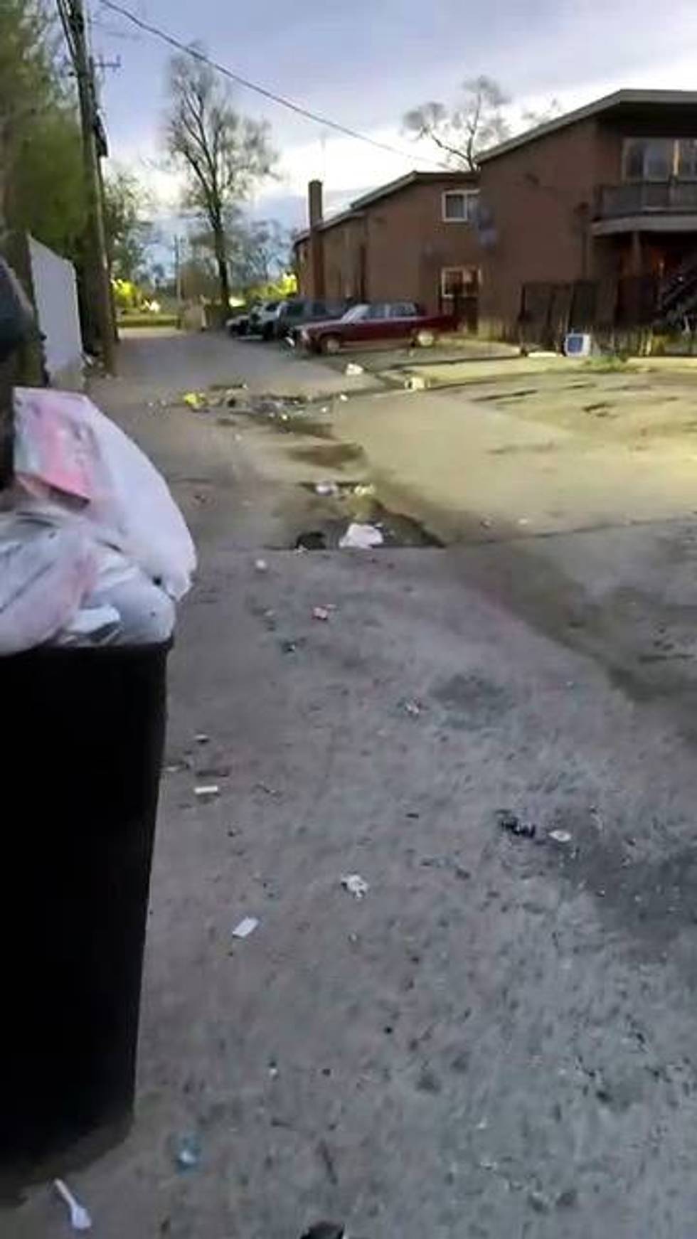 City of Detroit suit sues owner of troubled apartment complex