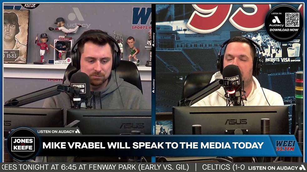 Instant reaction as Mike Vrabel meets with the media for the first time