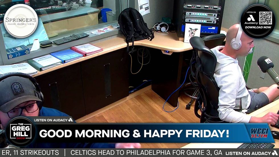 Patriots trade up from #31, to #28 in NFL Draft- select Utah OT Caleb Lomu. For the 2nd year in a row, Patriots go OT in Round 1