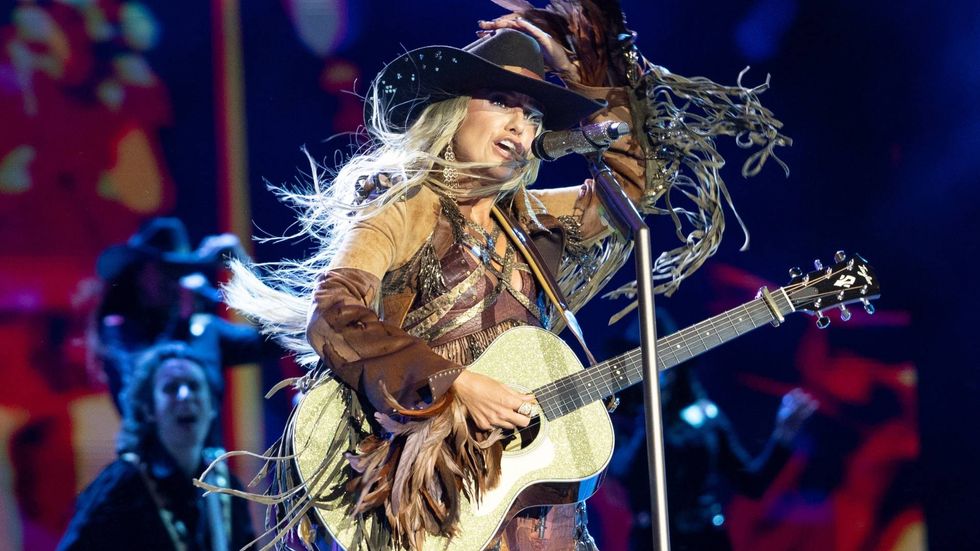 Lainey Wilson at Stagecoach 2026