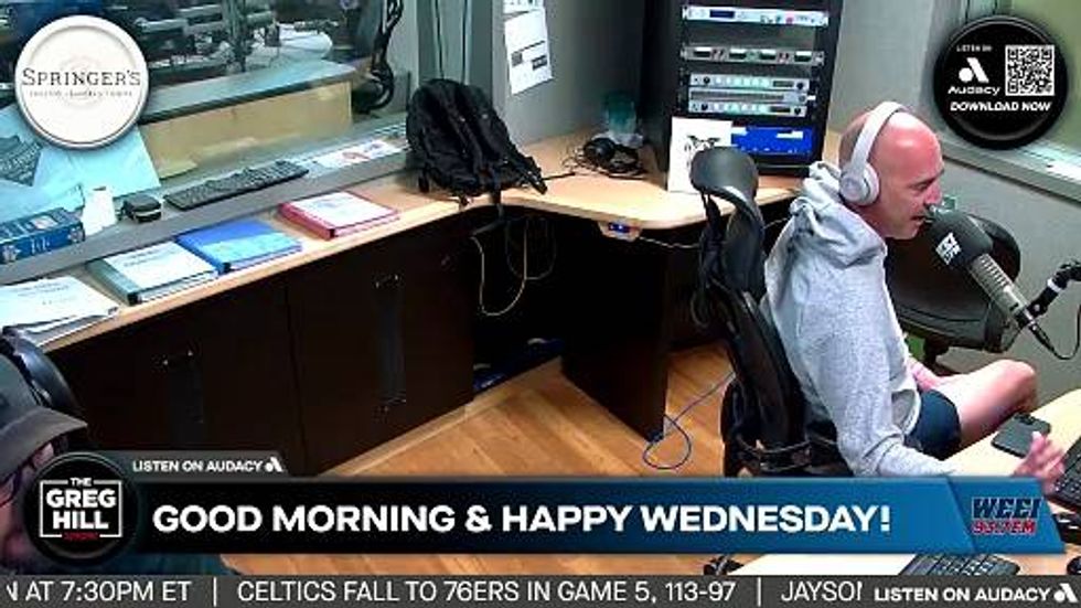 David Pastrnak netted the OT game winner, as Swayman stopped 24/25. Scheim: (Swayman) "He was phenomenal"