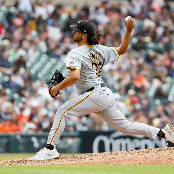Jones throws 3 perfect innings, 5 Ks in 1st rehab start