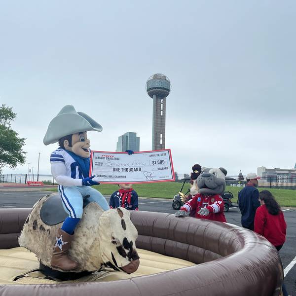 Dallas mascots compete ahead of PBR World Finals