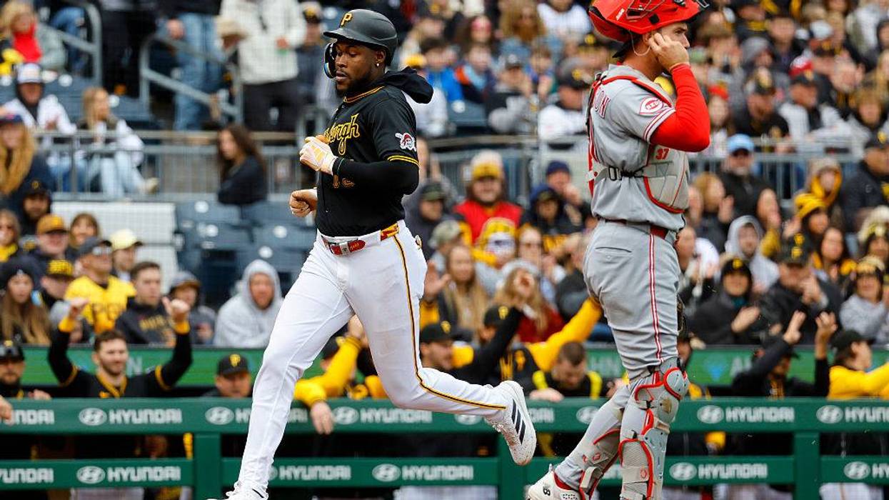 Pirates tie MLB records in 2nd straight blowout win over Reds