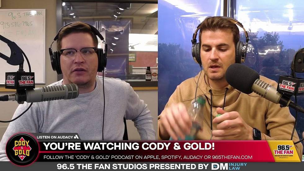 Why Chiefs' Noah Gray as a Travis Kelce Replacement Plan is Trending Down | Cody & Gold
