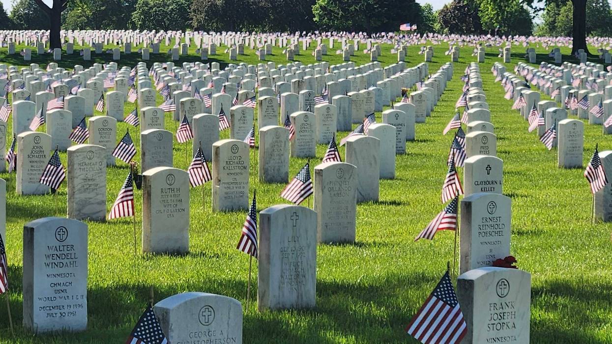 Thousands of Minnesotan's Honor Veterans at Fort Snelling on Memorial Day