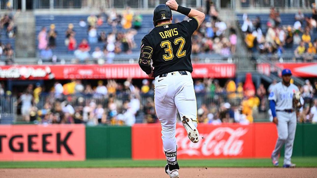 Buc Notes-Hammerin’ Hank, Dotel 1st W, DK tossed