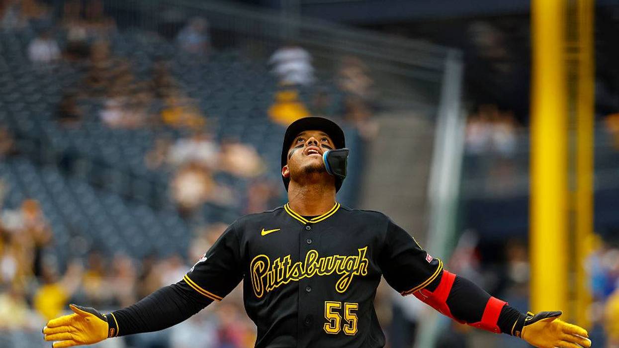 Bucs blast Cubs, Ashcraft 7, Valdez & Horwitz HR