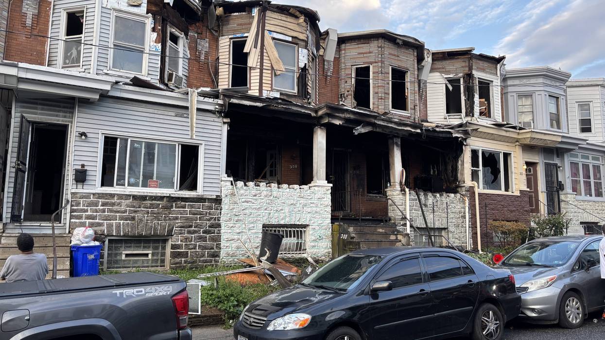 Early-morning fire rips through 4 homes in Olney
