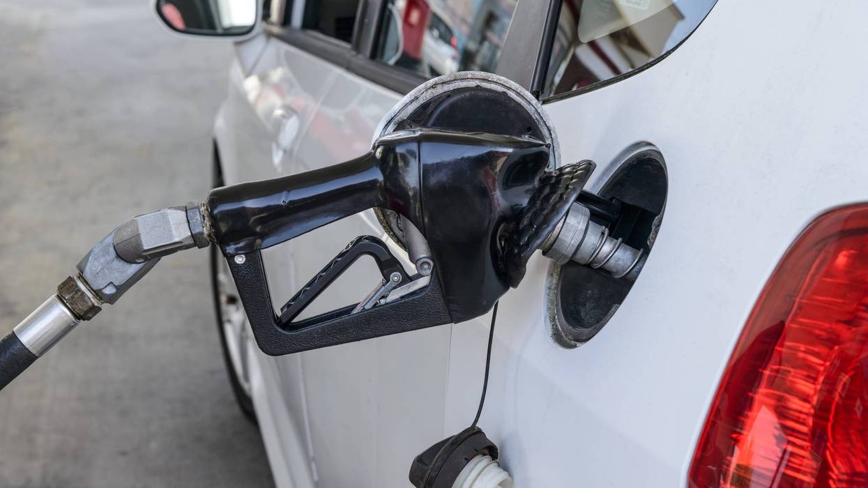 Gas prices drop 5 cents to $4.54/gallon in Buffalo