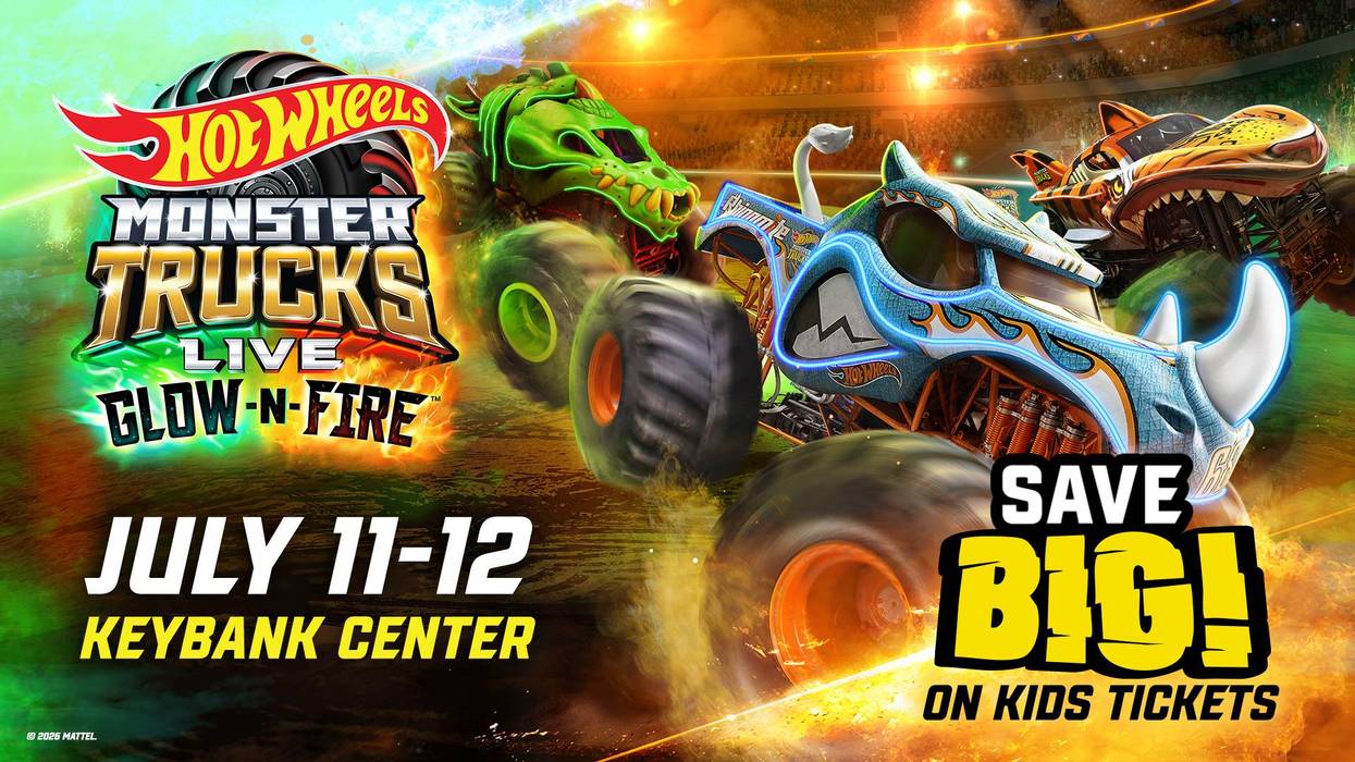 Hot Wheels Monster Truck Live - Glow & Fire