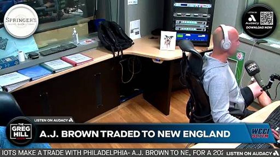 FINALLY! After months of rumors/speculation, A.J. Brown is a Patriot