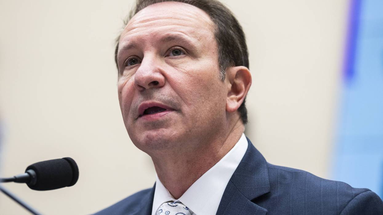 Governor Jeff Landry signs bill into law that replaces Louisiana vehicle inspection stickers