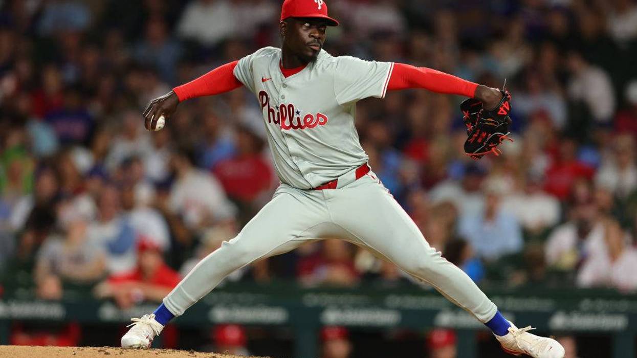 REPORTS-Pirates sign struggling, veteran reliever